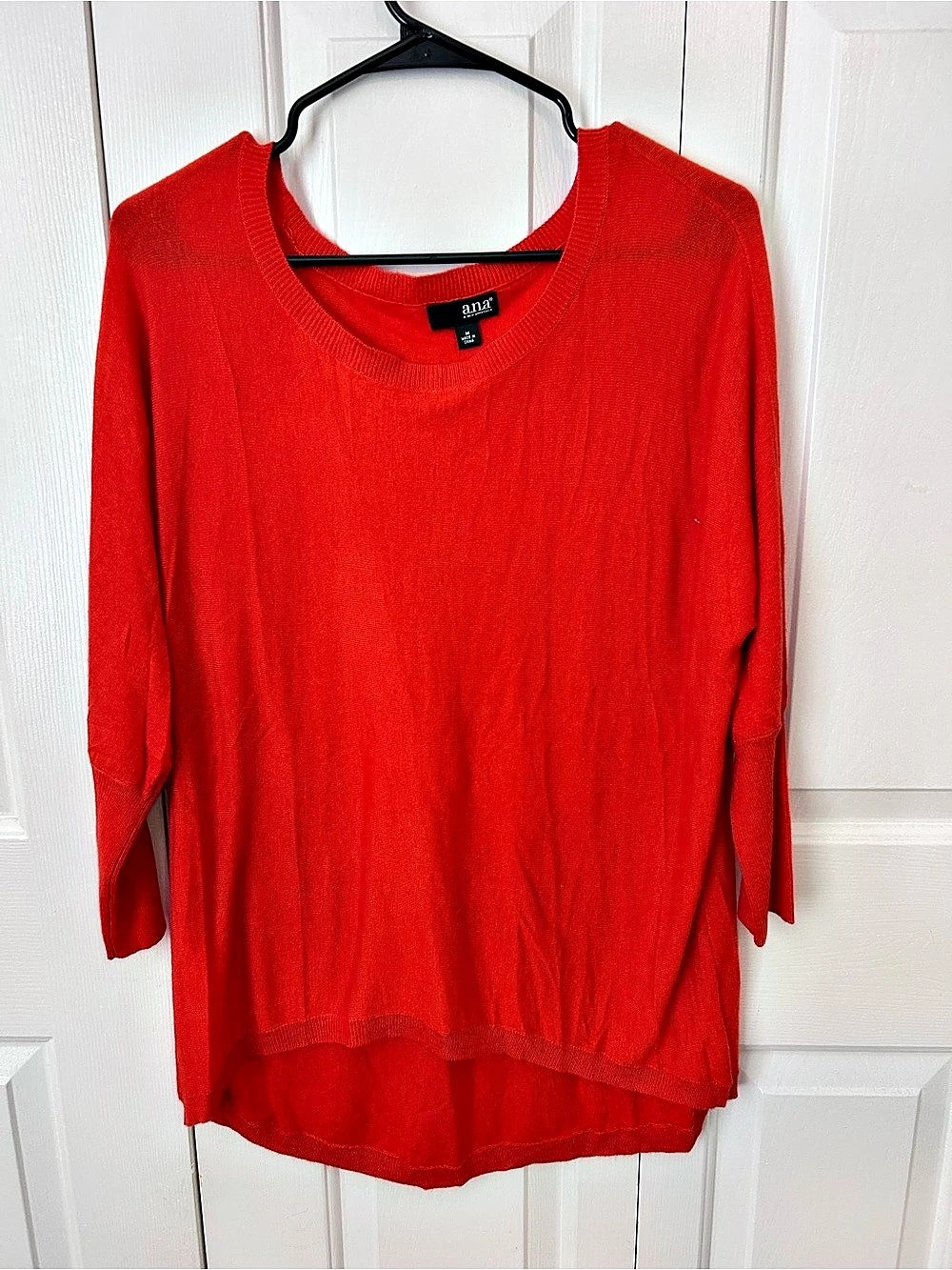 ana Women's Red Crew Neck Sweater Size Medium